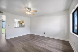 Photo #5: O6370557 Listing