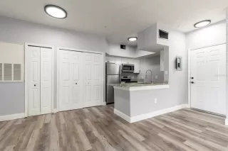 Photo #5: O6370860 Listing 