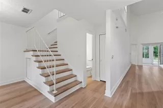 Photo #5: O6370951 Listing