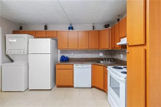 Photo #6: O6371161 Listing 