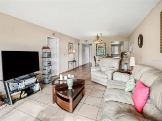 Photo #6: O6371267 Listing 