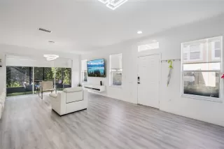 Photo #6: O6371271 Listing 