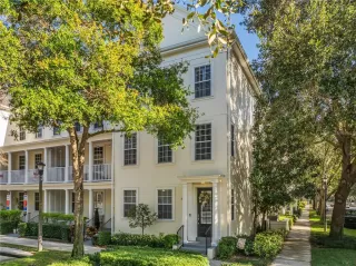 Photo #1: O6371281 Listing