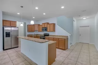 Photo #4: O6371360 Listing 