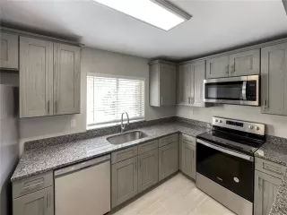 Photo #2: O6371430 Listing 