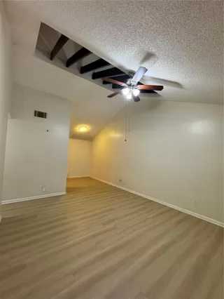 Photo #3: O6371458 Listing 