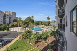 Photo #2: O6371478 Listing