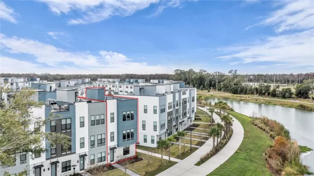 MLS: O6371559 Condo For Sale