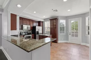 Photo #6: O6371726 Listing 