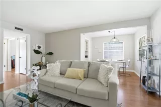 Photo #4: O6371731 Listing 