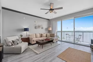 Photo #1: O6371892 Listing 