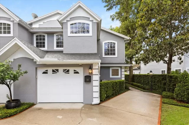 MLS: O6371971 Condo For Sale