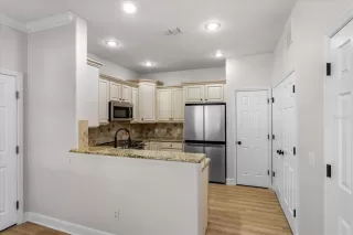 Photo #4: O6372055 Listing 