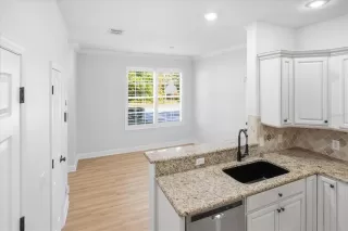 Photo #6: O6372055 Listing 