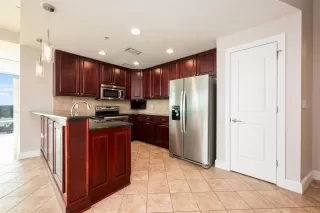 Photo #4: O6372196 Listing