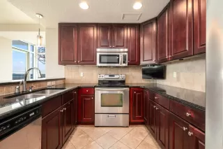 Photo #5: O6372196 Listing