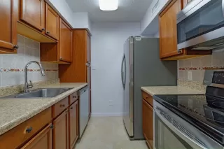 Photo #2: O6372329 Listing 