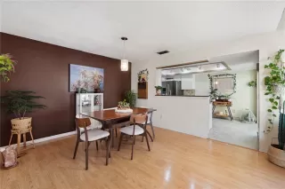 Photo #6: O6372637 Listing 