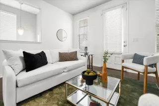 Photo #1: O6372696 Listing 