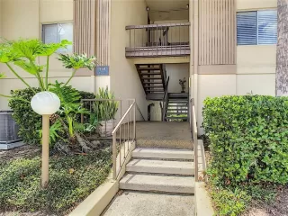 Photo #1: O6372813 Listing