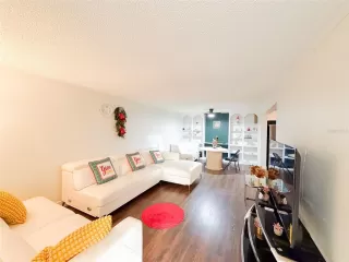 Photo #5: O6372918 Listing 