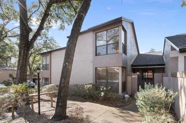 MLS: O6372993 Condo For Sale