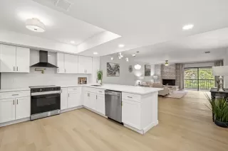 Photo #2: O6373016 Listing 