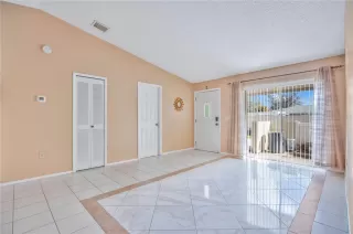 Photo #3: O6373082 Listing 