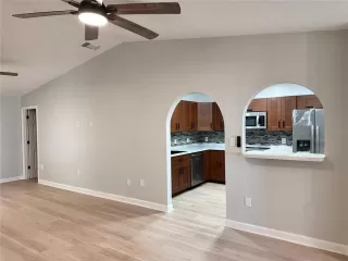 Photo #6: O6373229 Listing 