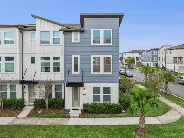 MLS: O6373232 Condo For Sale