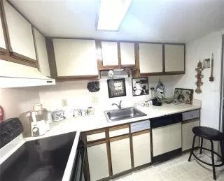 Photo #5: O6373260 Listing 