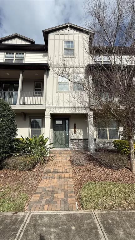 MLS: O6373281 Condo For Sale