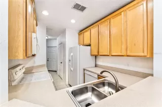 Photo #5: O6373286 Listing 