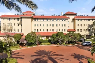 More Details about MLS # O6373348 : 1602 ALABAMA DRIVE UNIT 403