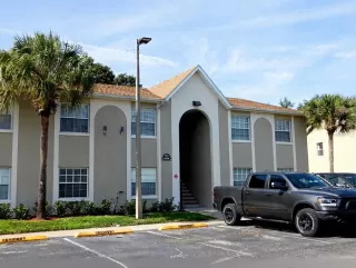 Photo #1: O6373396 Listing 