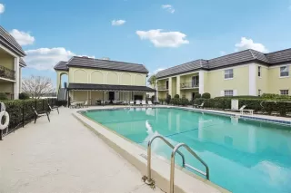 Photo #4: O6373517 Listing 