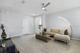 Photo #5: O6373796 Listing