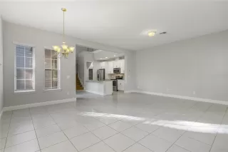 Photo #4: O6373836 Listing 