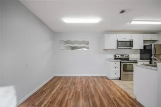 Photo #6: O6373878 Listing