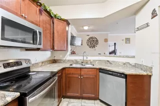 Photo #5: O6373887 Listing