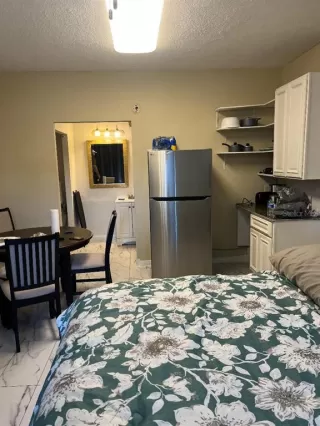 Photo #1: O6374036 Listing