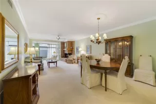 Photo #6: O6374195 Listing 