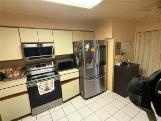 Photo #6: O6374373 Listing