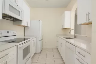 Photo #5: O6374436 Listing 