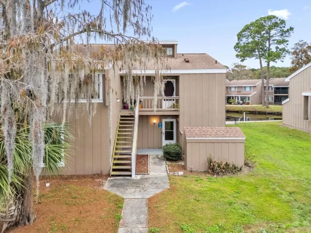 MLS: O6374467 Condo For Sale