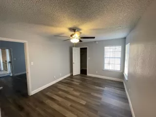 Photo #2: O6374474 Listing