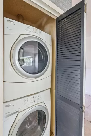 Photo #6: O6374631 Listing 