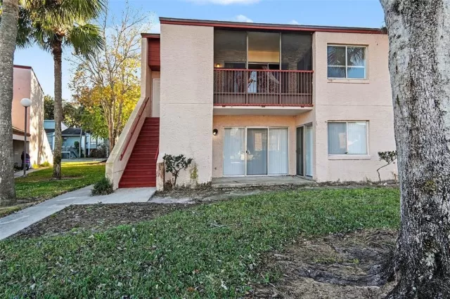 MLS: O6374692 Condo For Sale