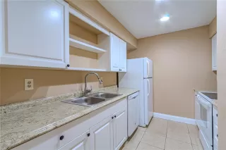 Photo #5: O6374787 Listing 