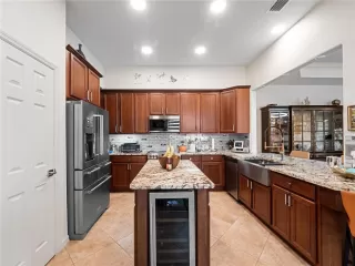 Photo #4: O6374912 Listing 